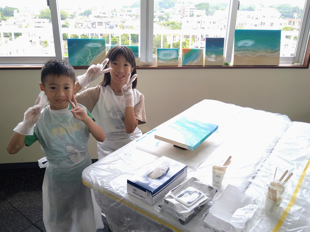 パーソナルジムを貸し切ってのレジン体験になっております♪