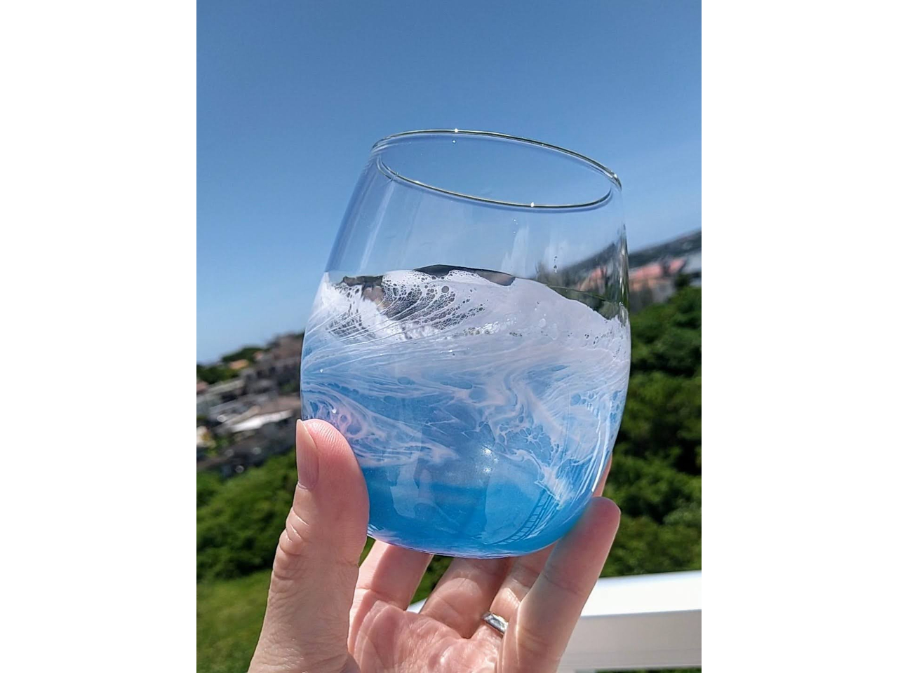 うるま市・海を望む開放的な空間】オーシャングラス/波レジングラス｜2
