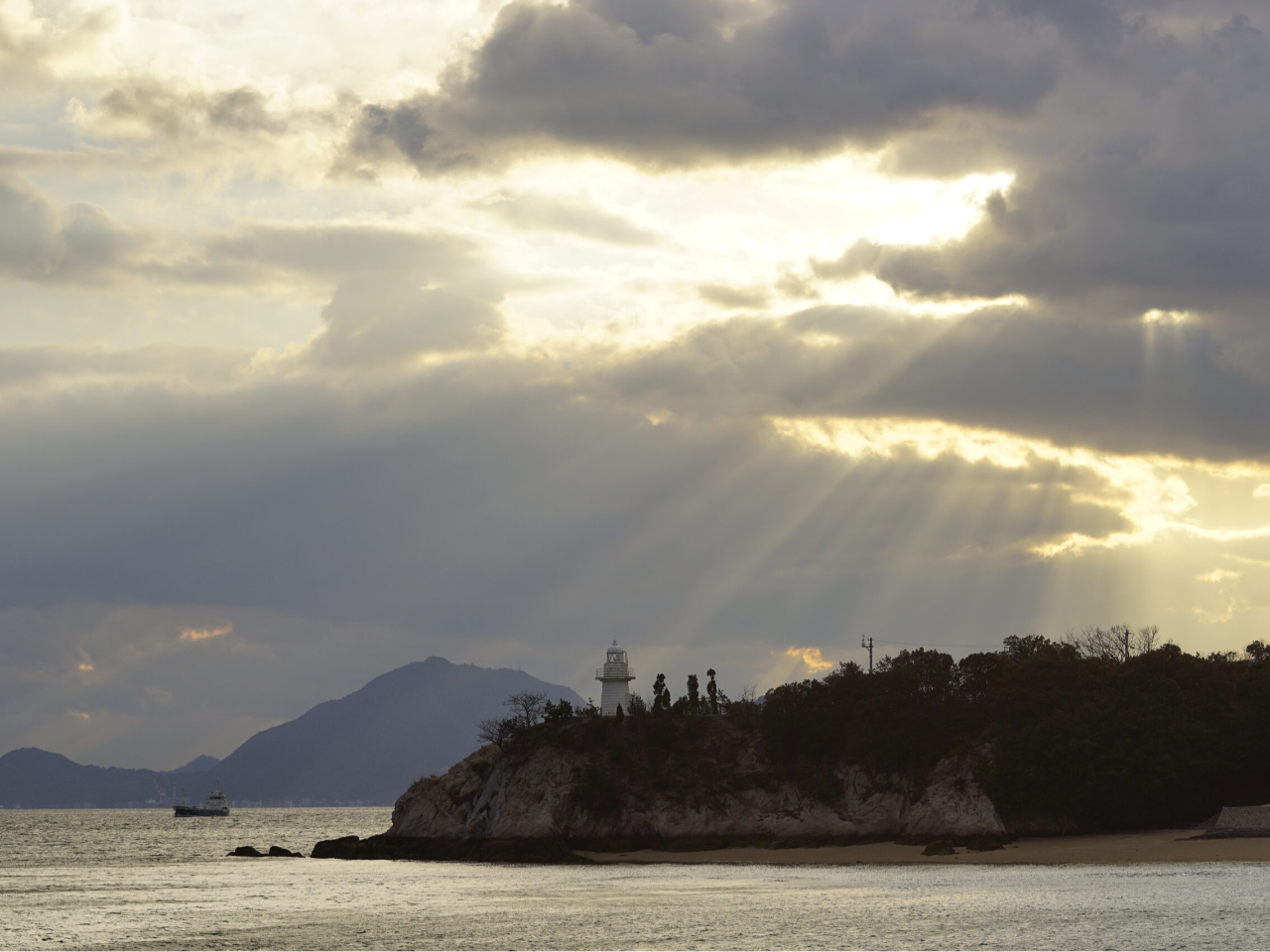 ₩ȊC≷gȋCɂĈ܂ꂽAiF