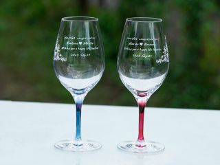 製作例:このようなメッセージグラスの彫刻を体験します