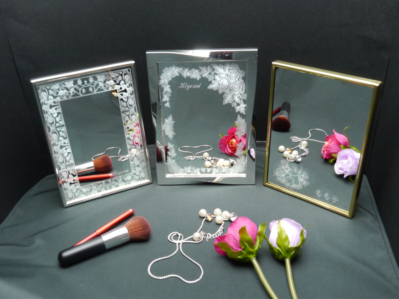 ~[t[ɒBނ̃t[AfUCpӂĂ܂̂ŁA̒炨Iт܂