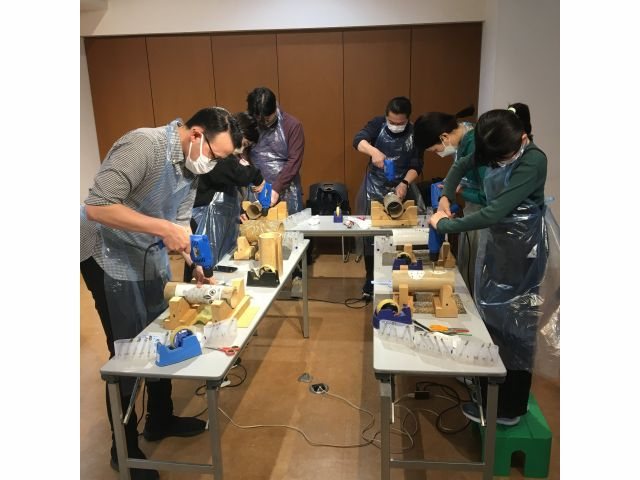 lłAƑłAFBƂły̌Ă܂B