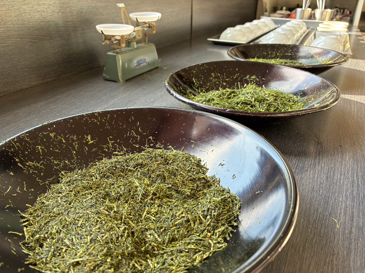 ���≮�̍H��Ŏd�グ���΂���̂����́A�Γ���i�����j�̔M���c��A�����ƃz�J�z�J���Ă��܂��B����n�ł͌����Ċ����邱�Ƃ̂ł��Ȃ��A���̎����A���������̑̌����I