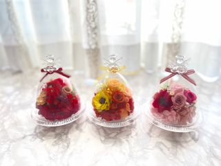 お申し込みの際にお好みのお色をお選びください。赤・イエローオレンジ・ピンク・ホワイトグリーン。