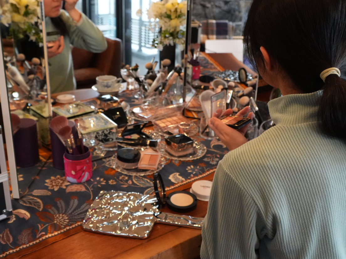 レッスンシーン3(マスカラもアイシャドウも粘膜ラインも人それぞれの形に沿ってお伝えします)