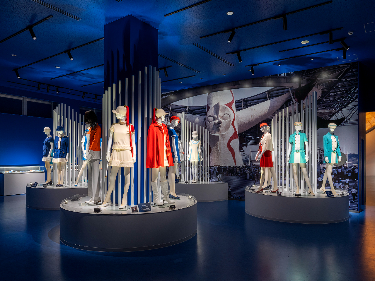 ̈ēłAGLX|t[̃jtH[␢ẼprĨjtH[WĂ܂B