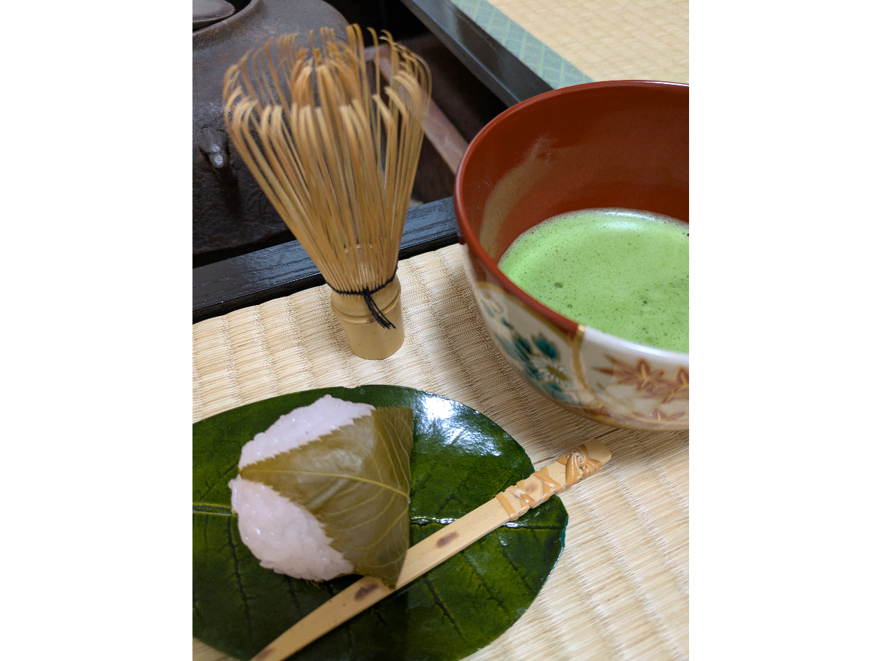 ŏɂqIт܂B͏tHƂԂ؂₩ȋĂqBaَq͗tς݁iObَq܁jBk}pӂĂ܂B