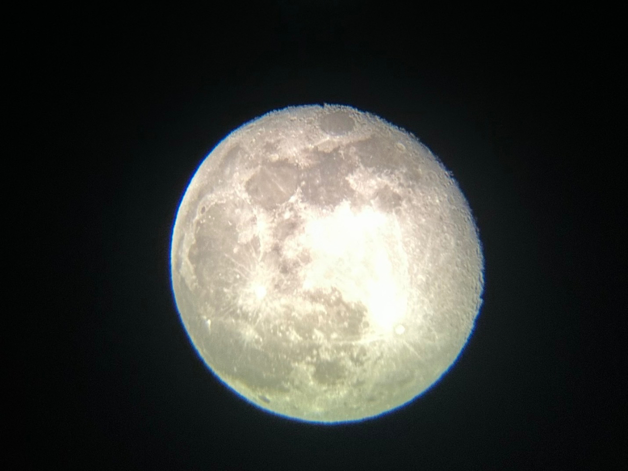 V̖]Ōώ@BN[^[܂Ō锗͂̓V̑̌y݂܂