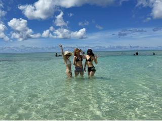360度エメラルドグリーンの海に囲まれたはての浜。特別な体験♪