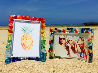 琉球ガラスとサンゴや貝殻や飾りパーツでオリジナルフォトフレームづくり