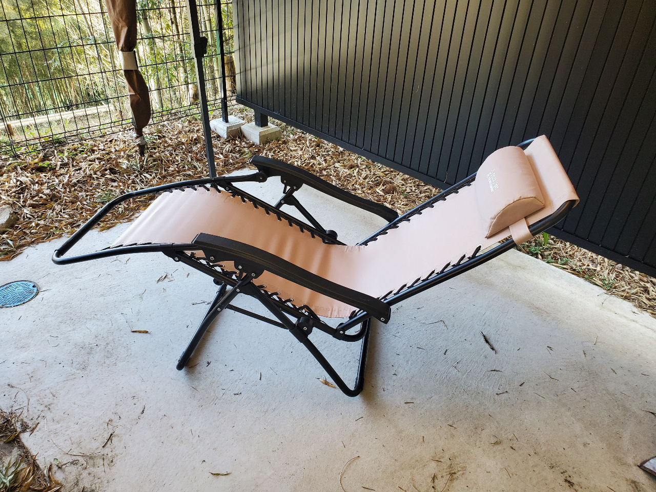 �ƂƂ̂��`�F�A�ł������x�e�A�S���̂������b�N�X�ł�����