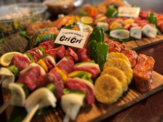 \当店自慢のBBQ料理を詰め込んだ ボリューム満点のセット/