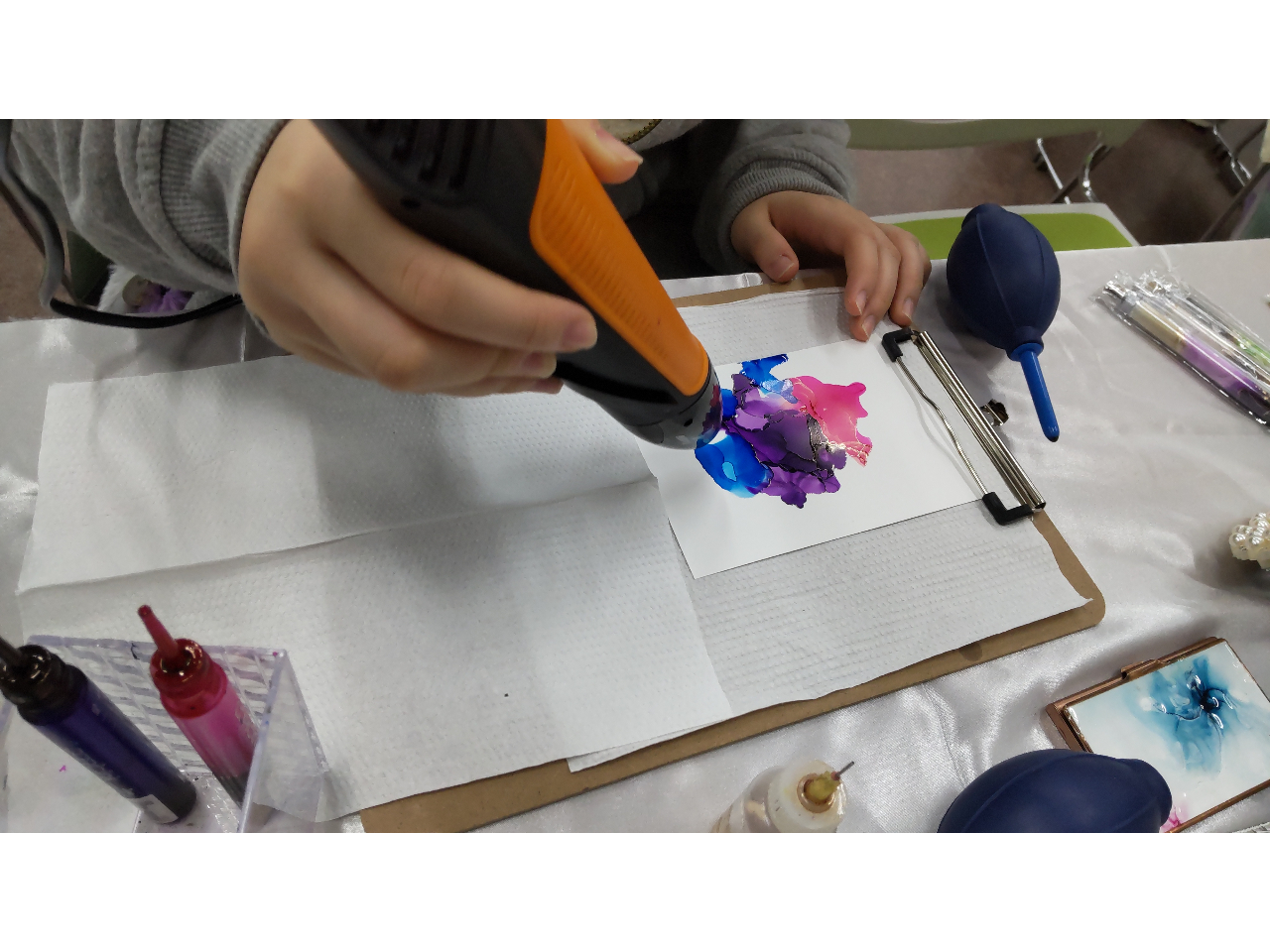 {Aq[gKgp܂B]łuA[`B