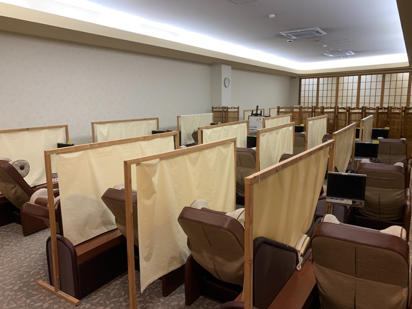 広々としたリラックスラウンジ♪