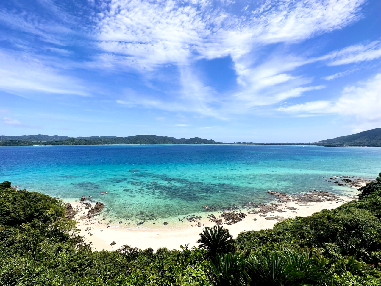 綺麗な青い海が待っています♪