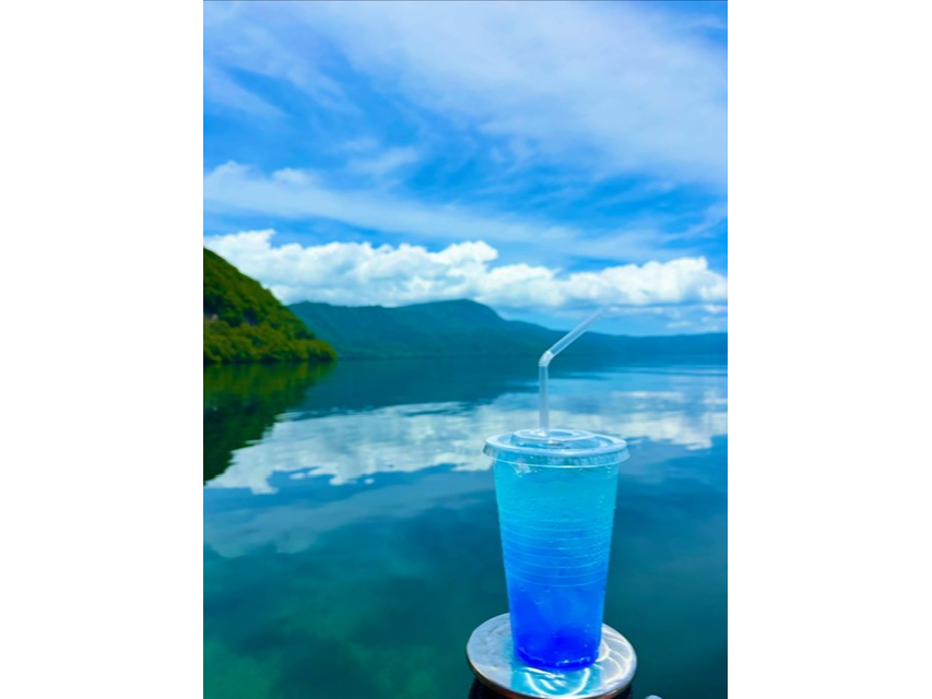 とわだこブルーソーダ600円