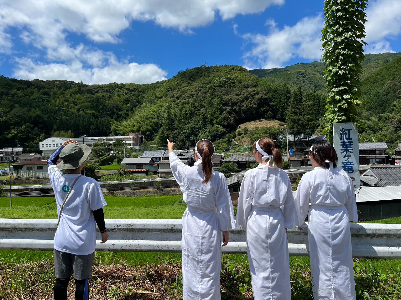 ɌwZ炠邢Ă܂BgtƂŔEɂ݂Ă܂