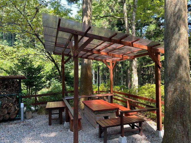 テーブルとしても利用可能。ピクニックや読書、ボードゲームなど使い方は自由