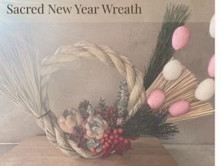 多肉植物と自然素材が織りなす上品なしめ縄。隠れ家アトリエで生まれる、大人のための静かな新年飾り。※季節により使用する苗は写真と異なる場合がございます。