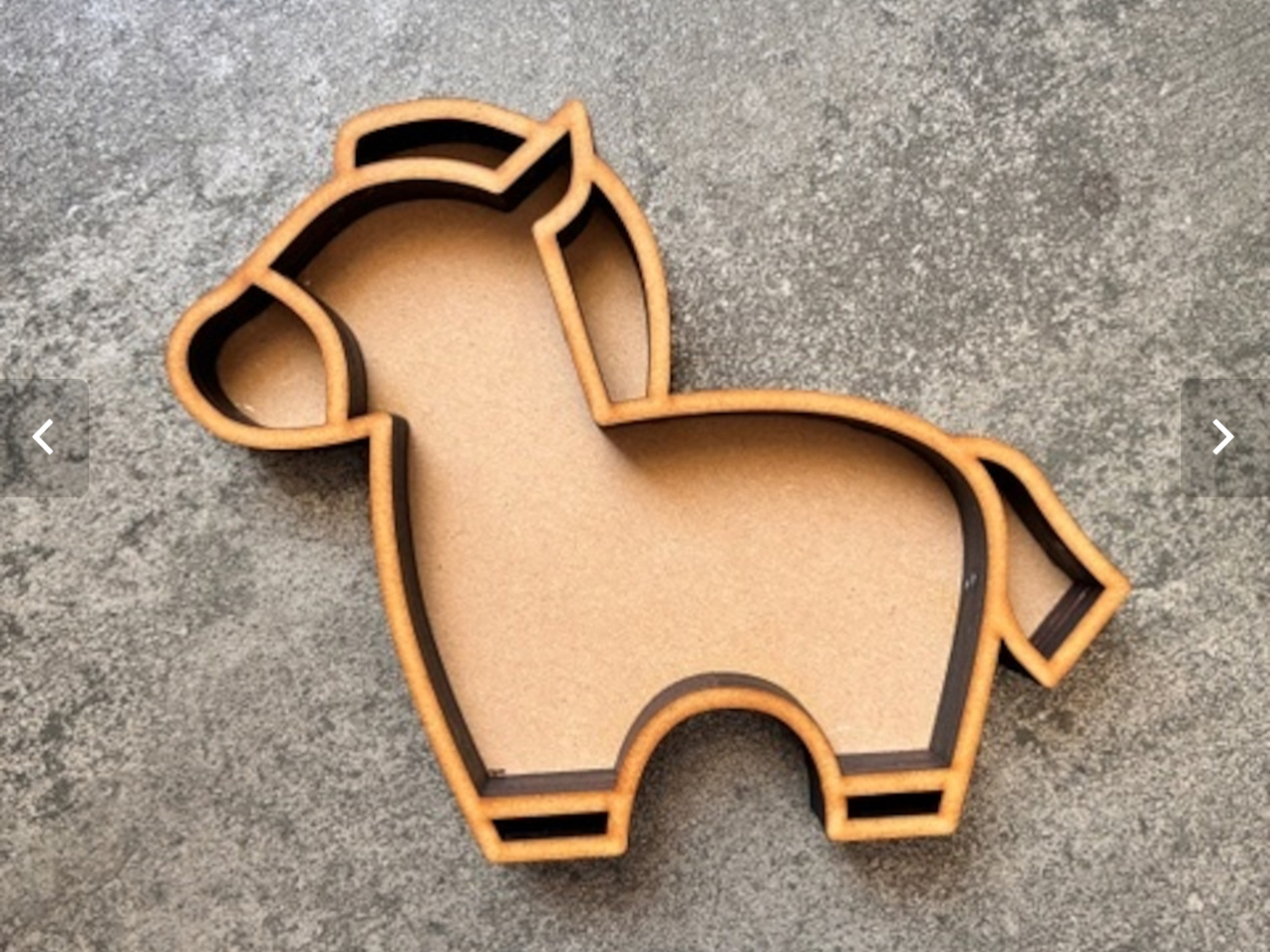 MTCYiʐ^̏iƂȂ܂Bj M͒Ɍ̂ŃX܂BfނMDF   13.5cm  18cm