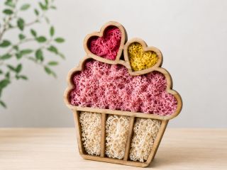 ふんわりかわいいカップケーキの木枠。クリームやハート、カップ部分など、それぞれ好きな色を選んで組み合わせていただけます♪