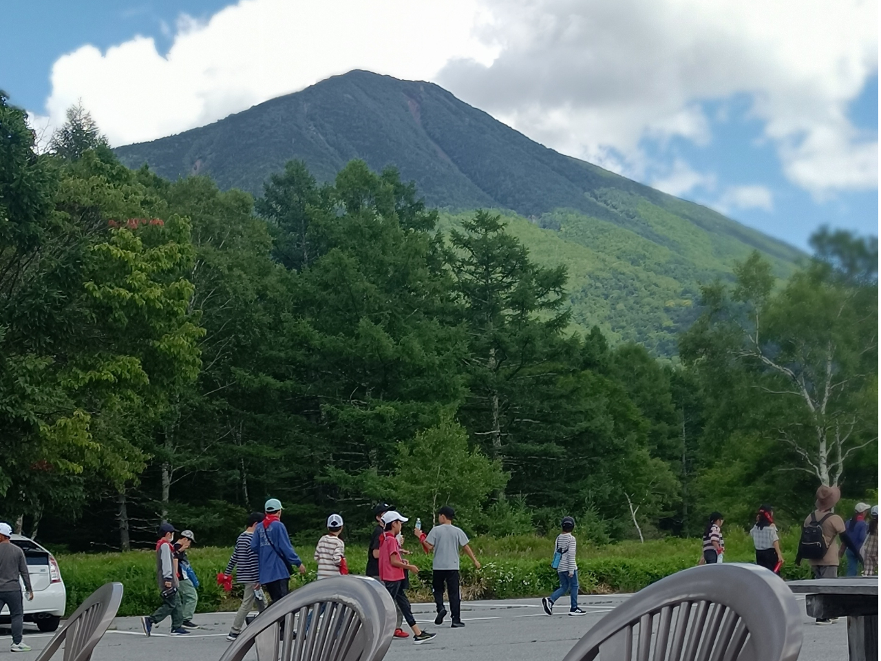 �c�A�[�o���_�A�O�{����������݂�j�̎R