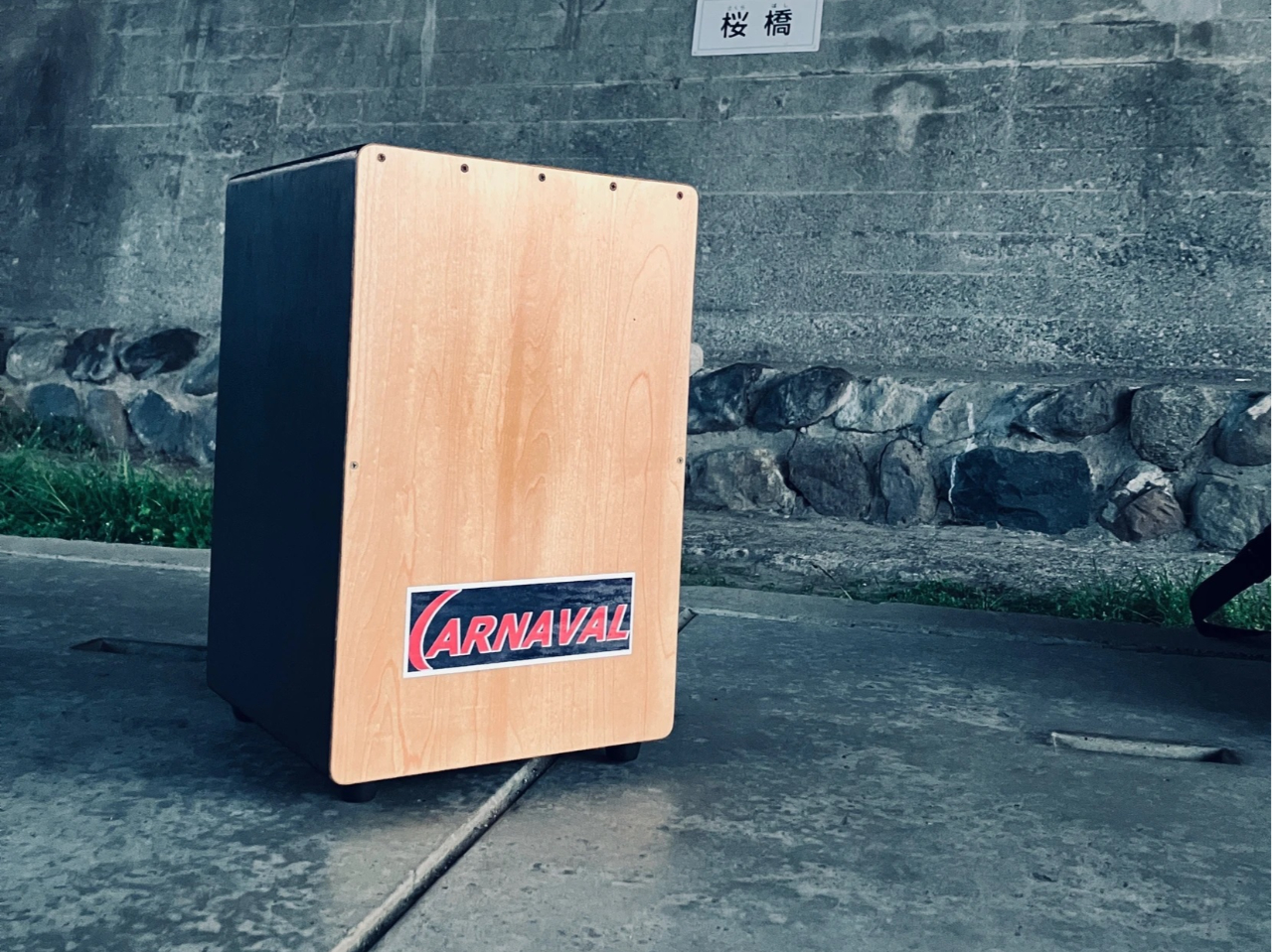 【リクエスト】お手軽カホン体験♪初心者向けの人気楽曲を叩こう!動画撮影OK@金沢