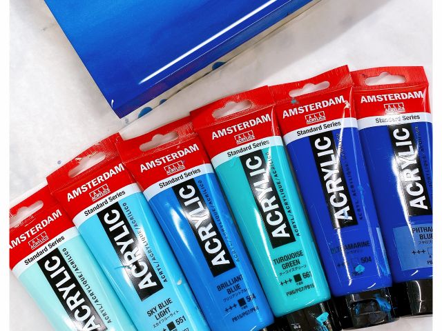 グリーン系、ブルー系など、お好みのカラーをお選びいただけます♪