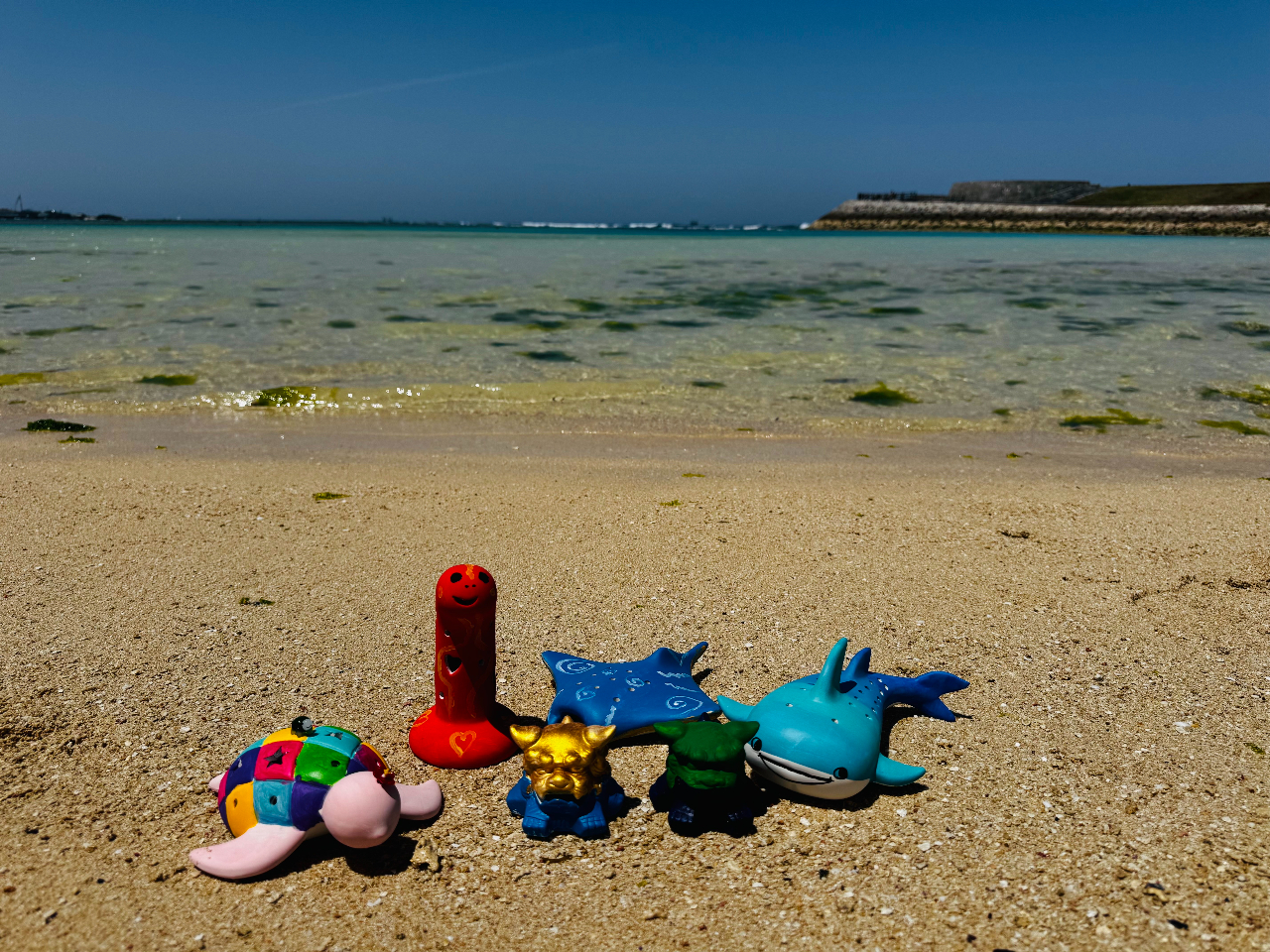 沖縄】ペアシーサー（2体）と【海のさかな達の絵付け体験】3歳から