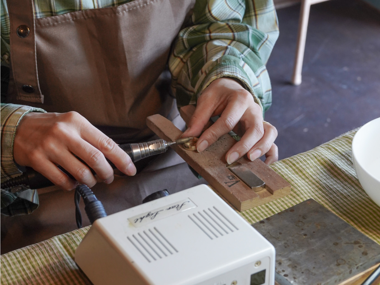 �������薁���Č����ڂ��t���S�n���A�b�v�B�Ɩڂ₭���݉��H�ȂǁA�d�グ���@�����R�ɂ��I�т��������܂��B