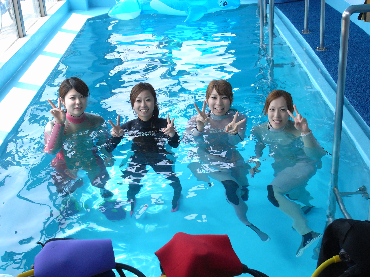 ダイビングのライセンスを取得しようかな・・・?とお考えの方が、お試しにご参加される方も多いです