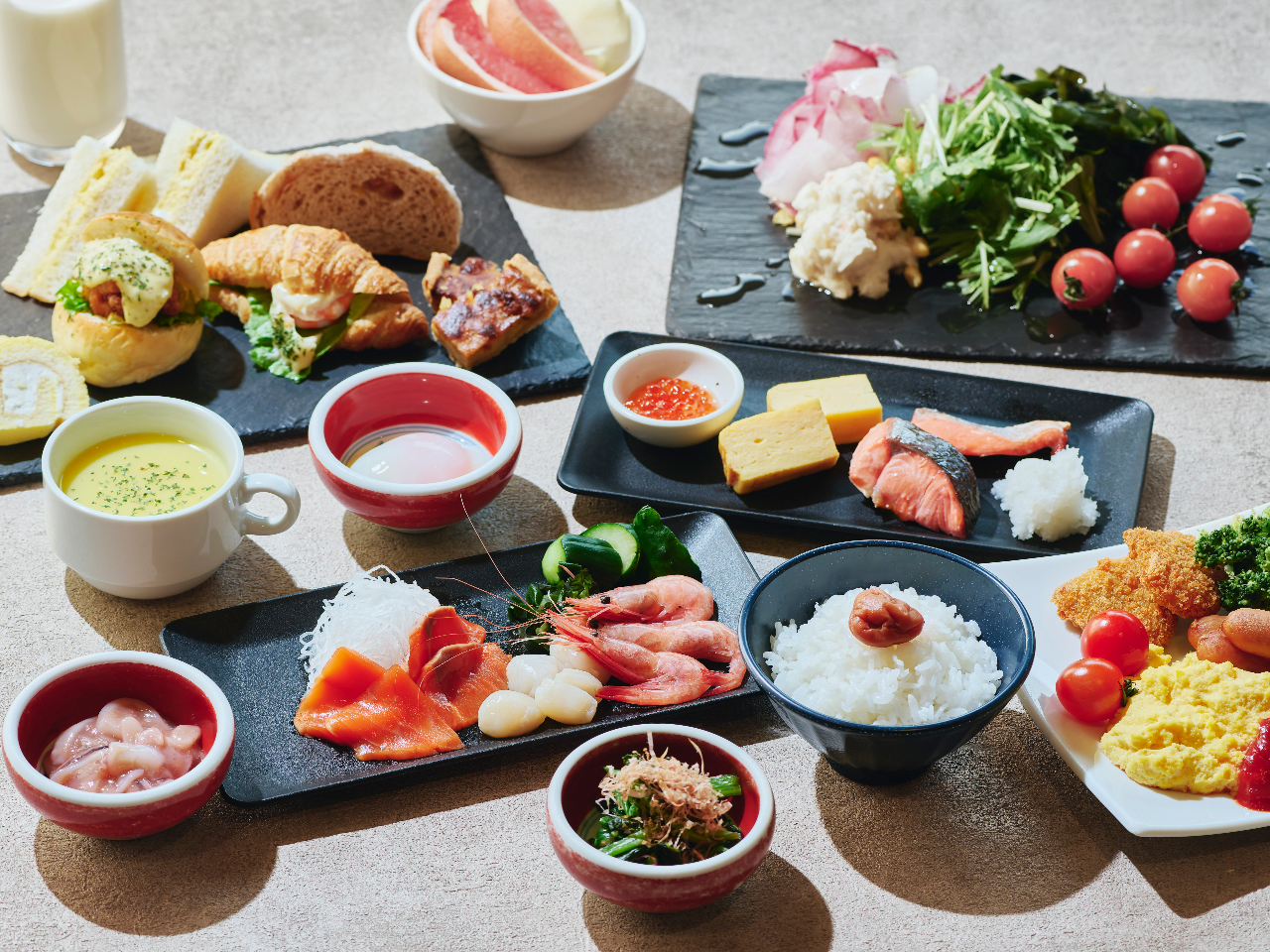 朝食【ビュッフェ】ホテル万惣を気軽に満喫♪自分だけの「海鮮丼」や焼き立てパン等多...