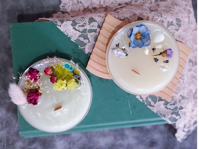 ロウの種類、色、お花、香り全て自由に選べます!