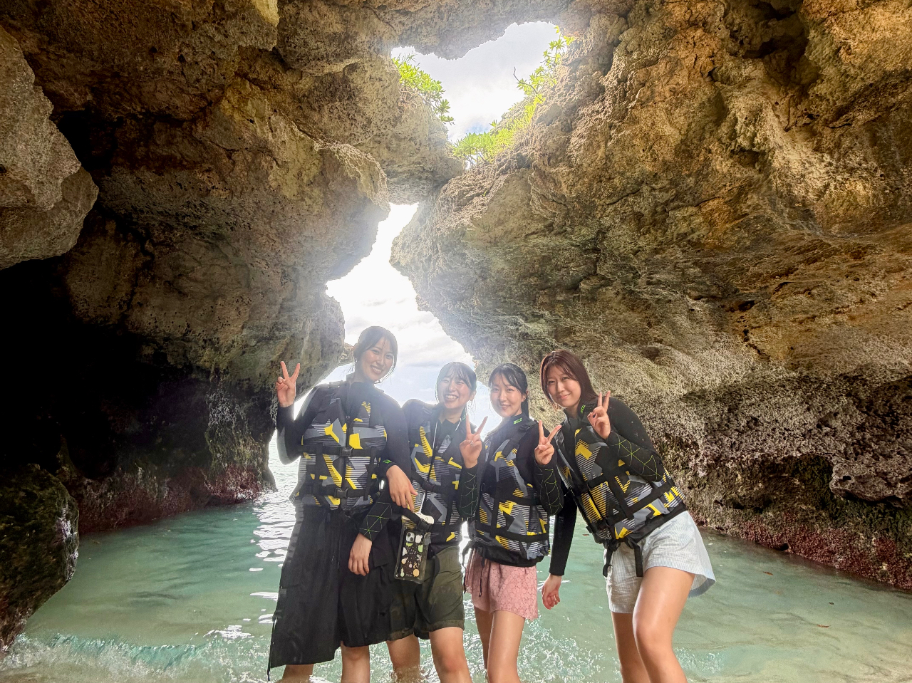 少人数制ツアー】人気No.1｜島の海を知るガイドと行く宮古島カヤック