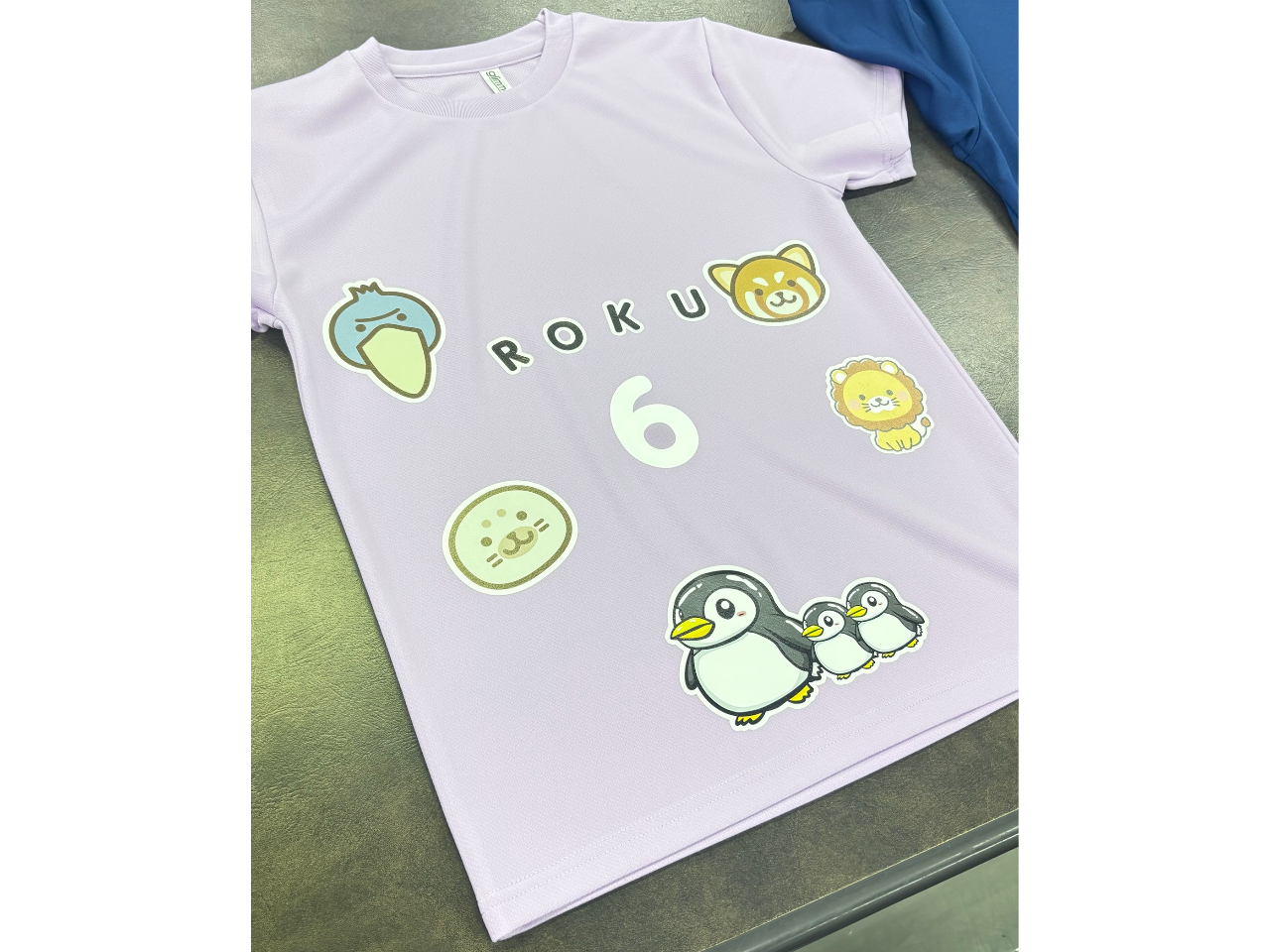 ���q�l�̍�i�ł��B���������ς����킢��T�V���c�̏o���オ���