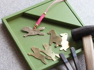 1月限定のチャームデザインが登場!2026年の干支である馬の形に模様を入れたり自分の名前など入れてみてはいかがでしょうか♪