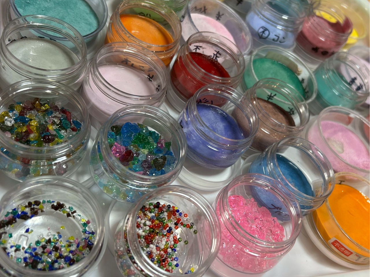 福を呼ぶ七宝焼〟で唯一無二のアクセサリー作り！日本製の希少な