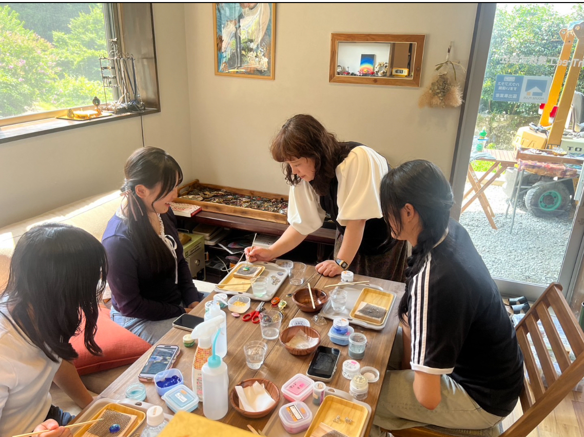 福を呼ぶ七宝焼〟で唯一無二のアクセサリー作り！日本製の希少な