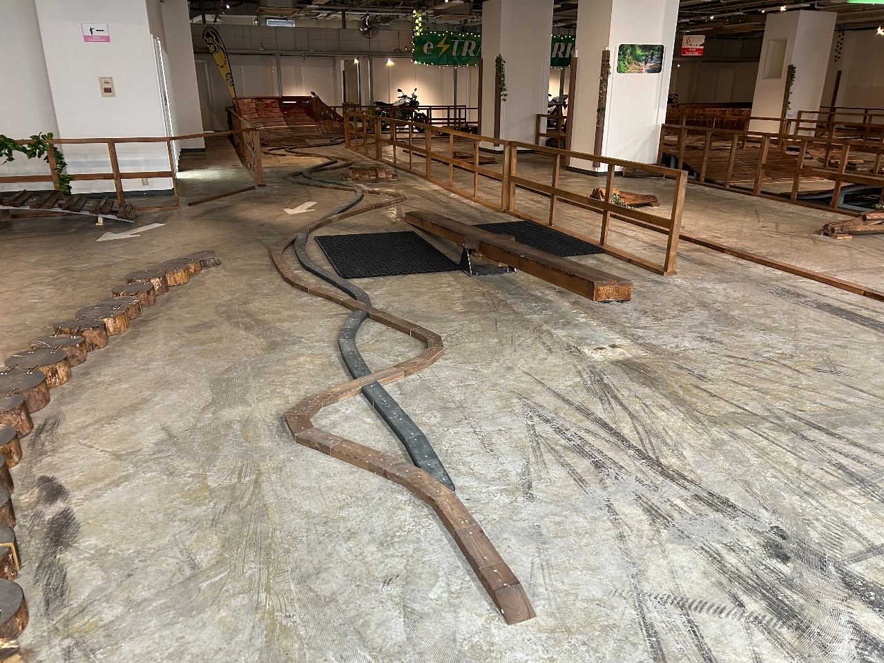 ㋉R[X@OLbgEH[N@ꂪoCVSUIH