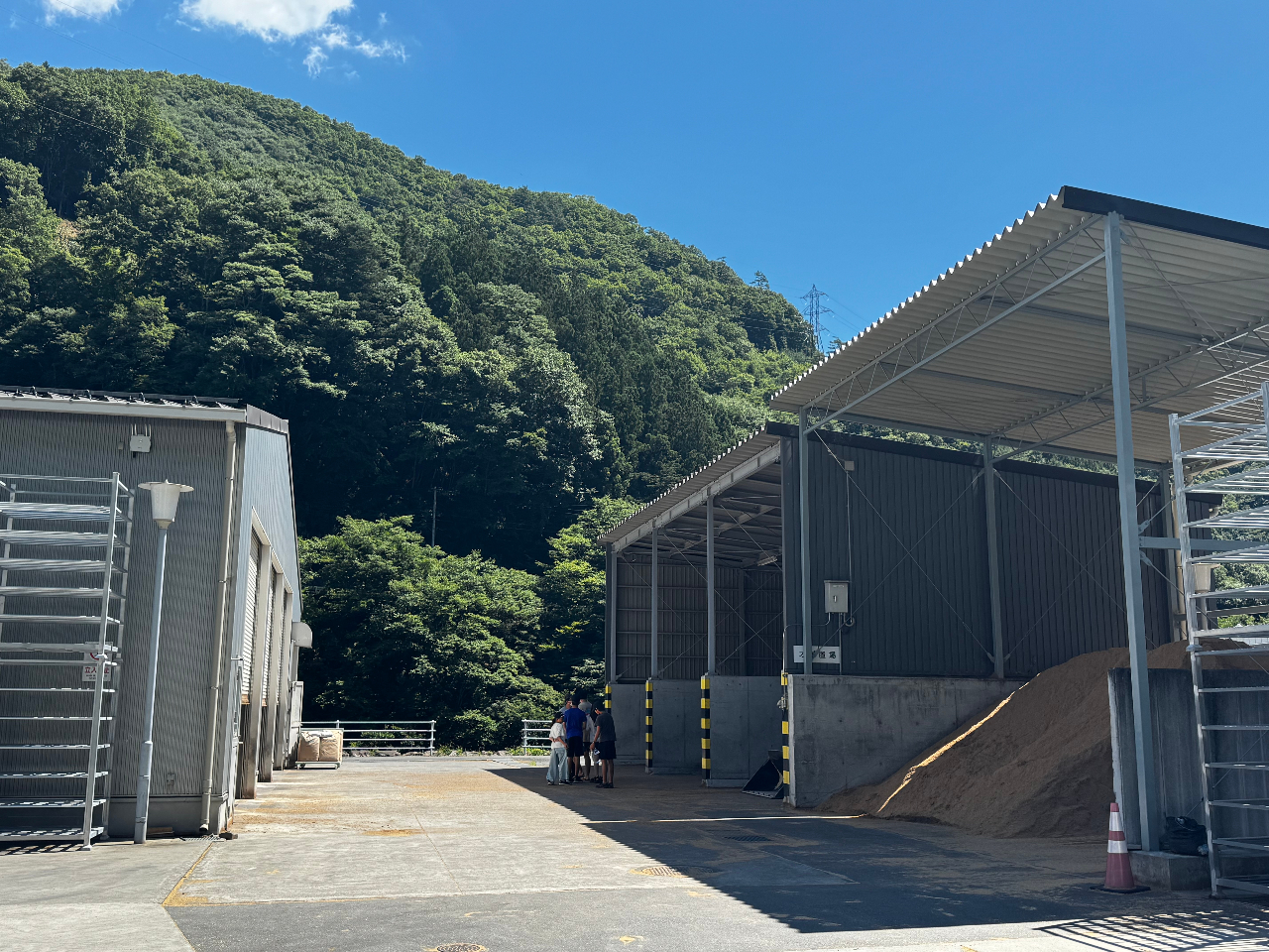 ���l�������炱���A�������蒚�J�ɂ��ē��B ���i�͓���Ȃ��H��̒��ɂ́A���������̔閧�������ς��I ��l���q�ǂ����v�킸�u�ւ��`�I�v�Ɛ����o�邿����Ƃ����`���I