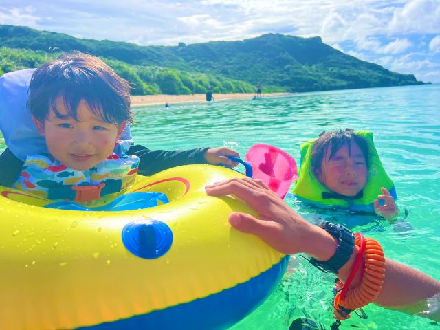 お子様専用の浮き輪もご用意しておりますのでご安心くださいませ^_^