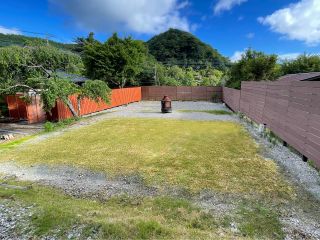 Bサイト9m(縦)×9m(横) キャンプ場ではめずらしい“西洋芝”を採用しており、いつでも緑の芝生を楽しめます。わんちゃんも走り回れる環境です★