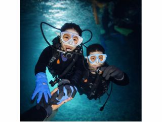 沖縄ダイビングは【青の洞窟】で間違いなし!!