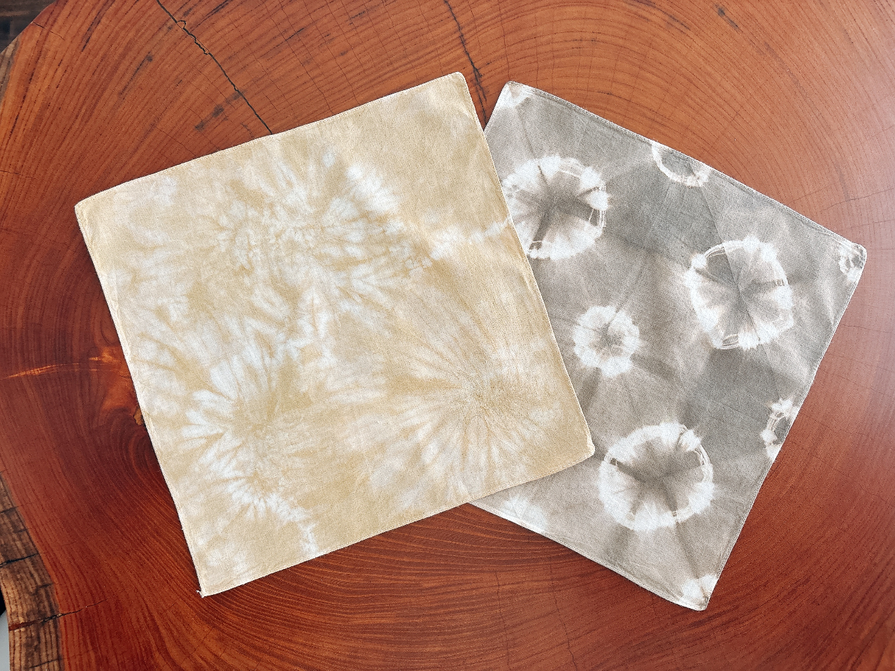 1月の草木染め】小正月の草木染め：小豆、ほうじ茶でハンカチを染める