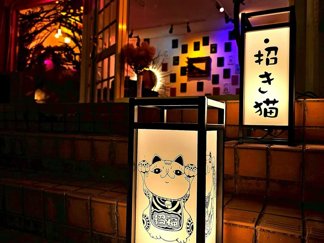【 招き猫アート｜購入＆10分無料鑑定プラン】糸島で体験！願いを込めた招き猫と沖...