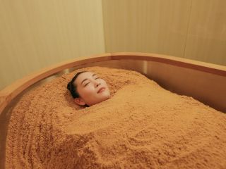 15分で内臓まで温め深部体温+2℃。デトックス、免疫機能向上、睡眠質向上、冷え改善、肩こり腰痛、美肌、代謝アップダイエットなど多くの効果が期待できます♪