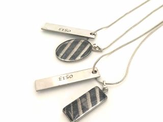 北九州の伝統織物「小倉織」やいろいろな織物で簡単にペンダントがつくれます♪◆刻印をいれて 記念日やイニシャルをいれられます(+300円)