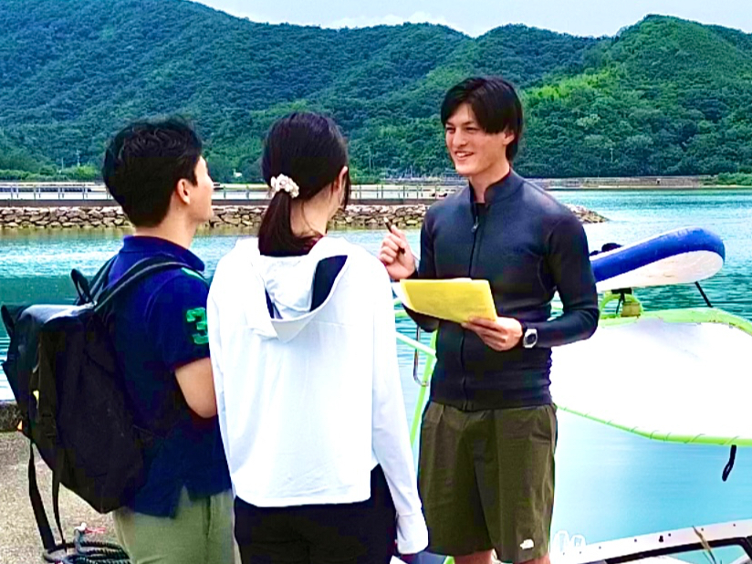 �C���X�g���N�^�[�����J�Ƀ��N�`���[���܂�