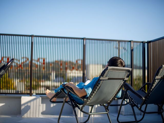 サウナでととのった後は、横手の清らかな空気の中で外気浴♪