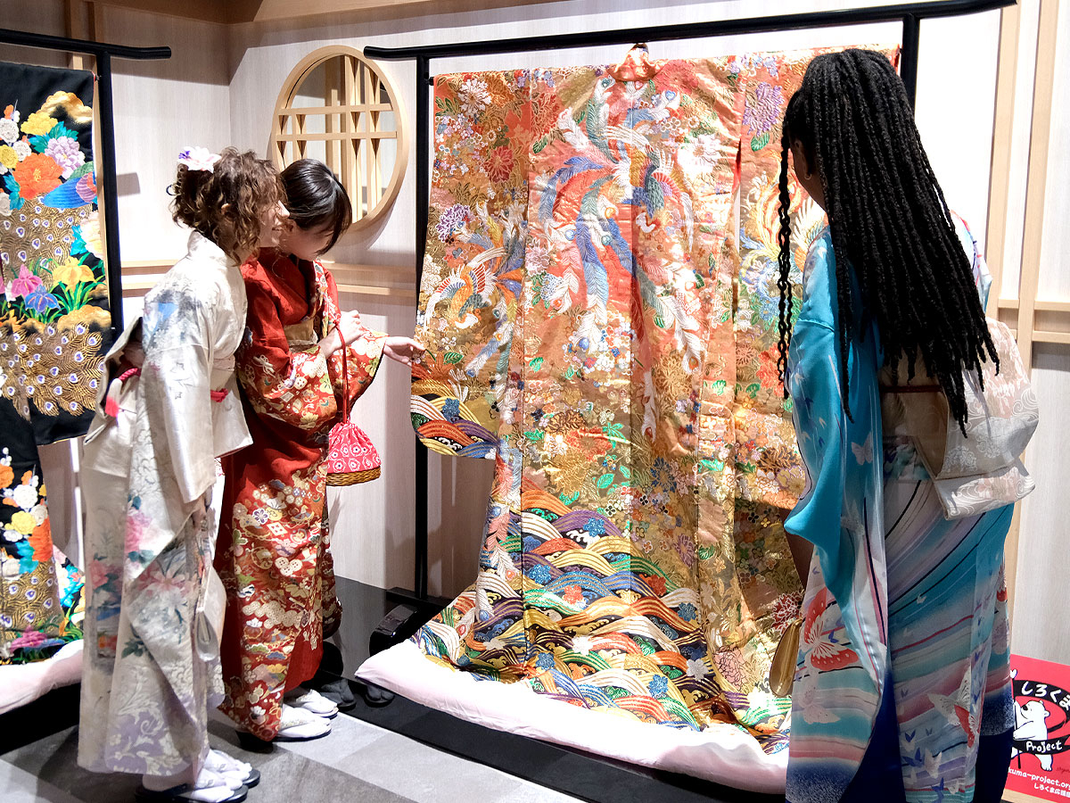 大阪 心斎橋 】日本文化に詳しくなれる！【 着物体験 ＋ 茶道体験